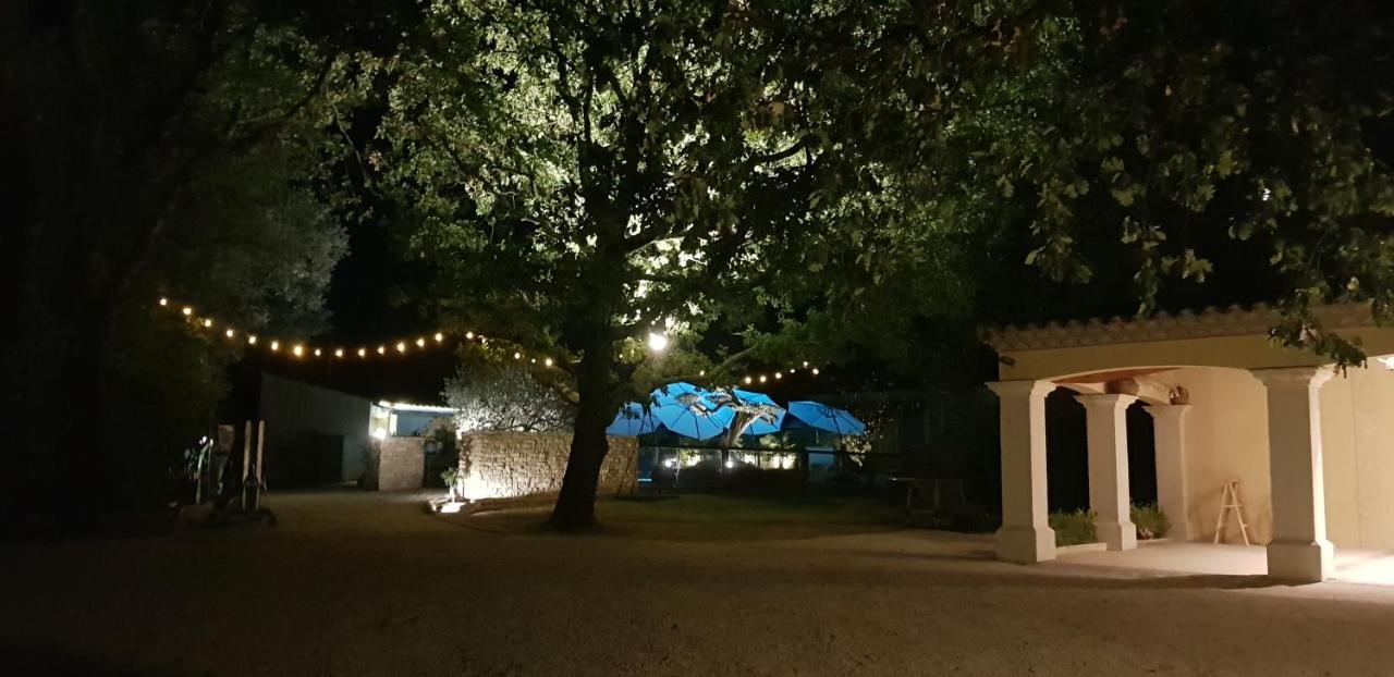 Les Gites De L'Arbousier Quissac  Exteriör bild