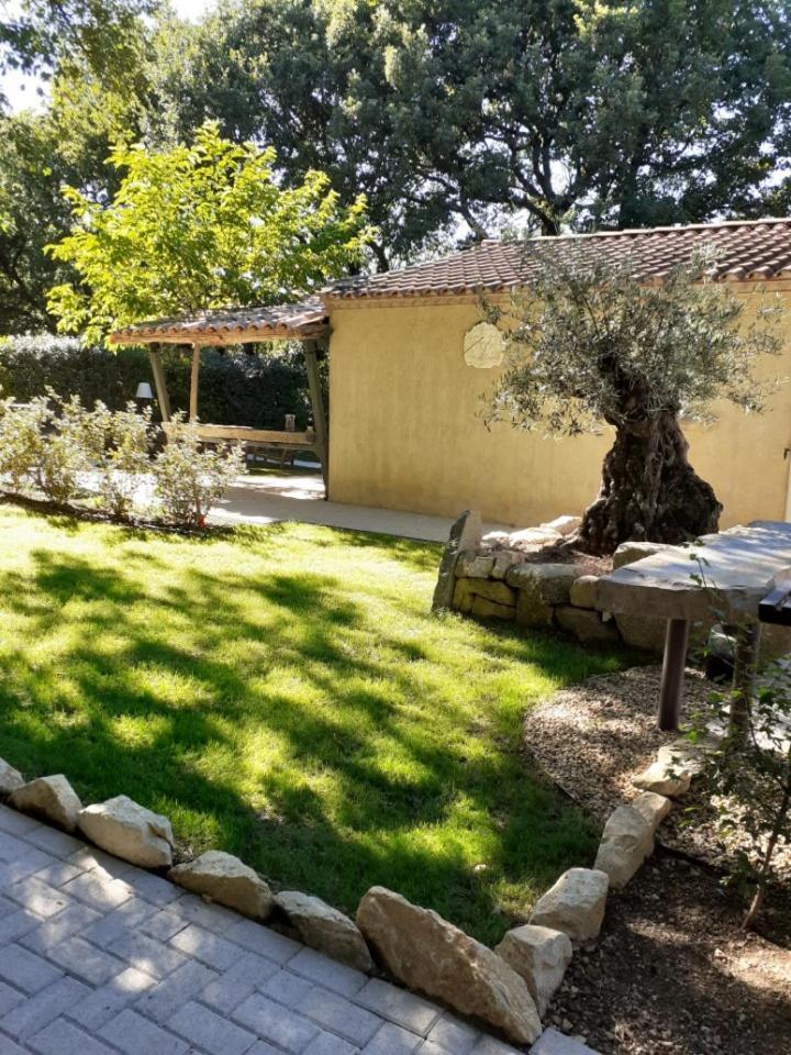 Les Gites De L'Arbousier Quissac  Exteriör bild